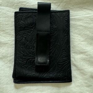 Black Genuine Leather Men’s Wallet + Money Clip